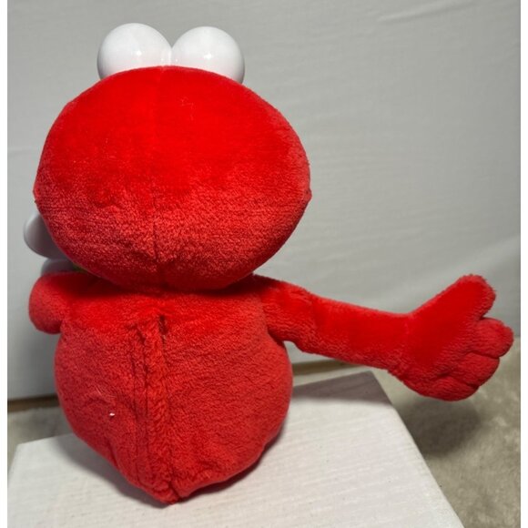 Fisher-Price Elmo Plush Doll With Flower Sesame Street Mattel 2003 Polyester Fib - Picture 4 of 7